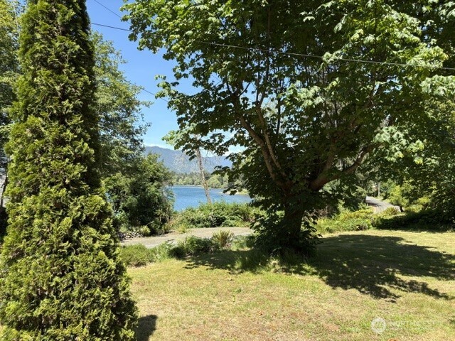 478 South Shore Road Property Photo 3