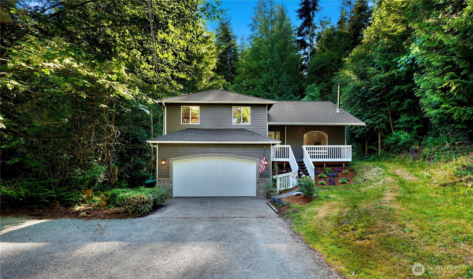 31528 W Lake Ketchum Road Property Photo 2