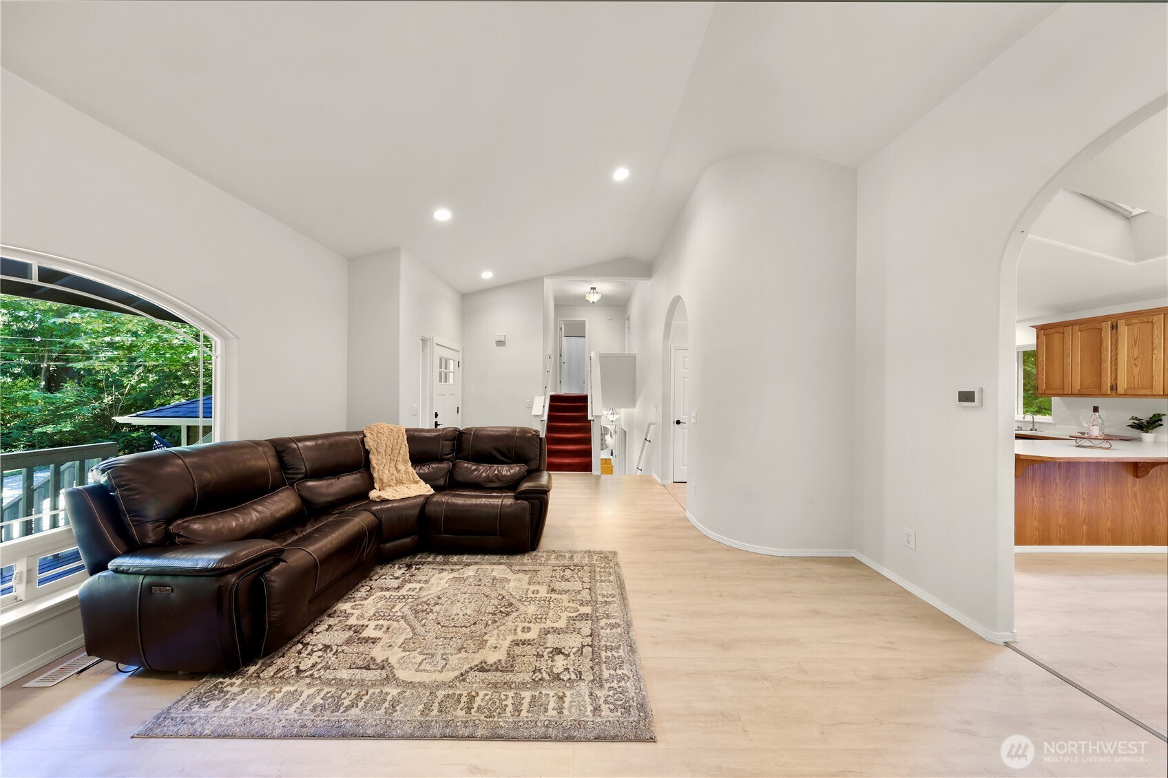 31528 W Lake Ketchum Road Property Photo 6