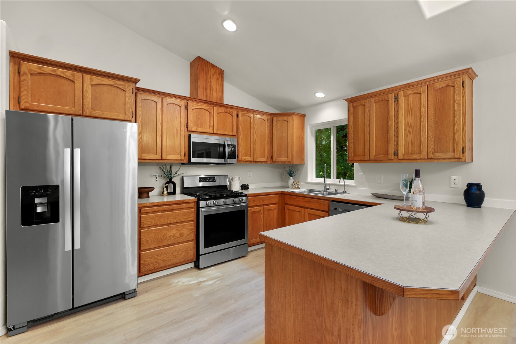 31528 W Lake Ketchum Road Property Photo 10