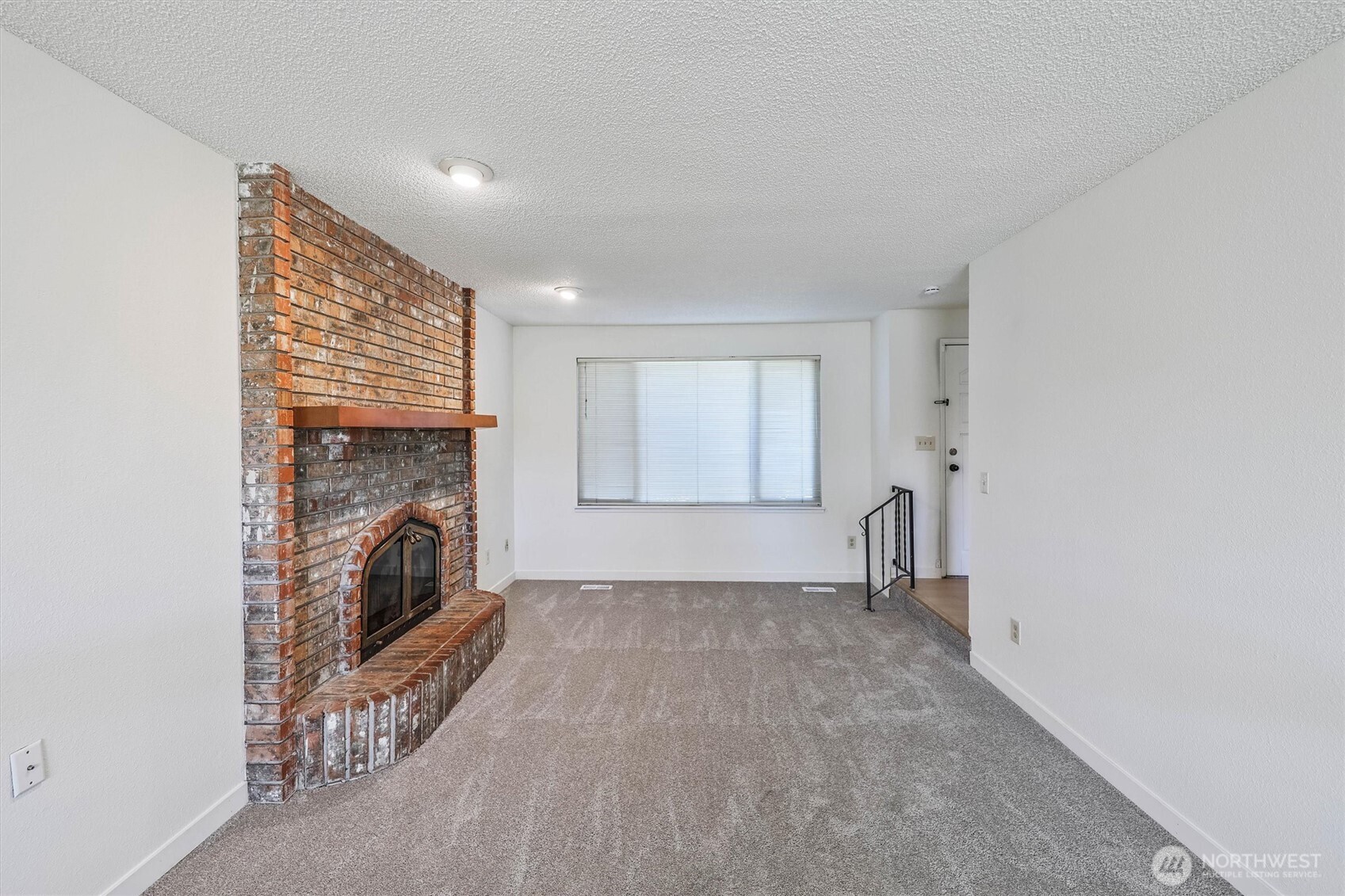 17109 20th Avenue Property Photo 7