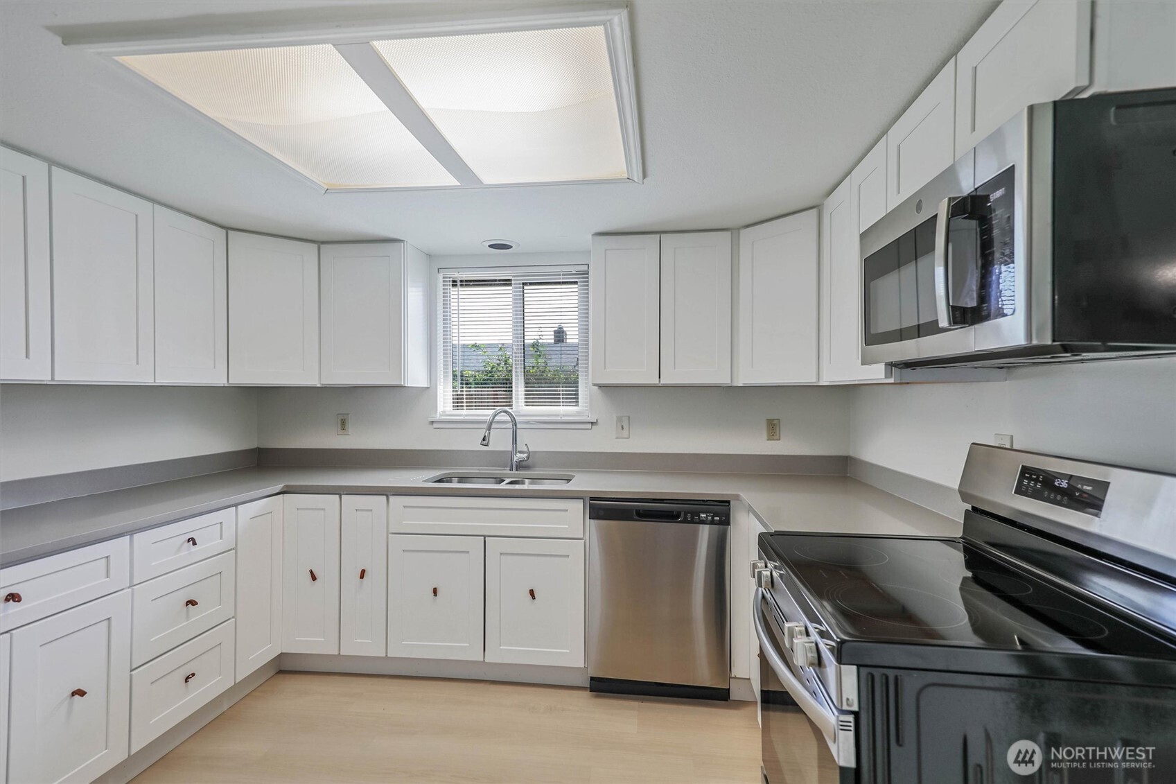 17109 20th Avenue Property Photo 17