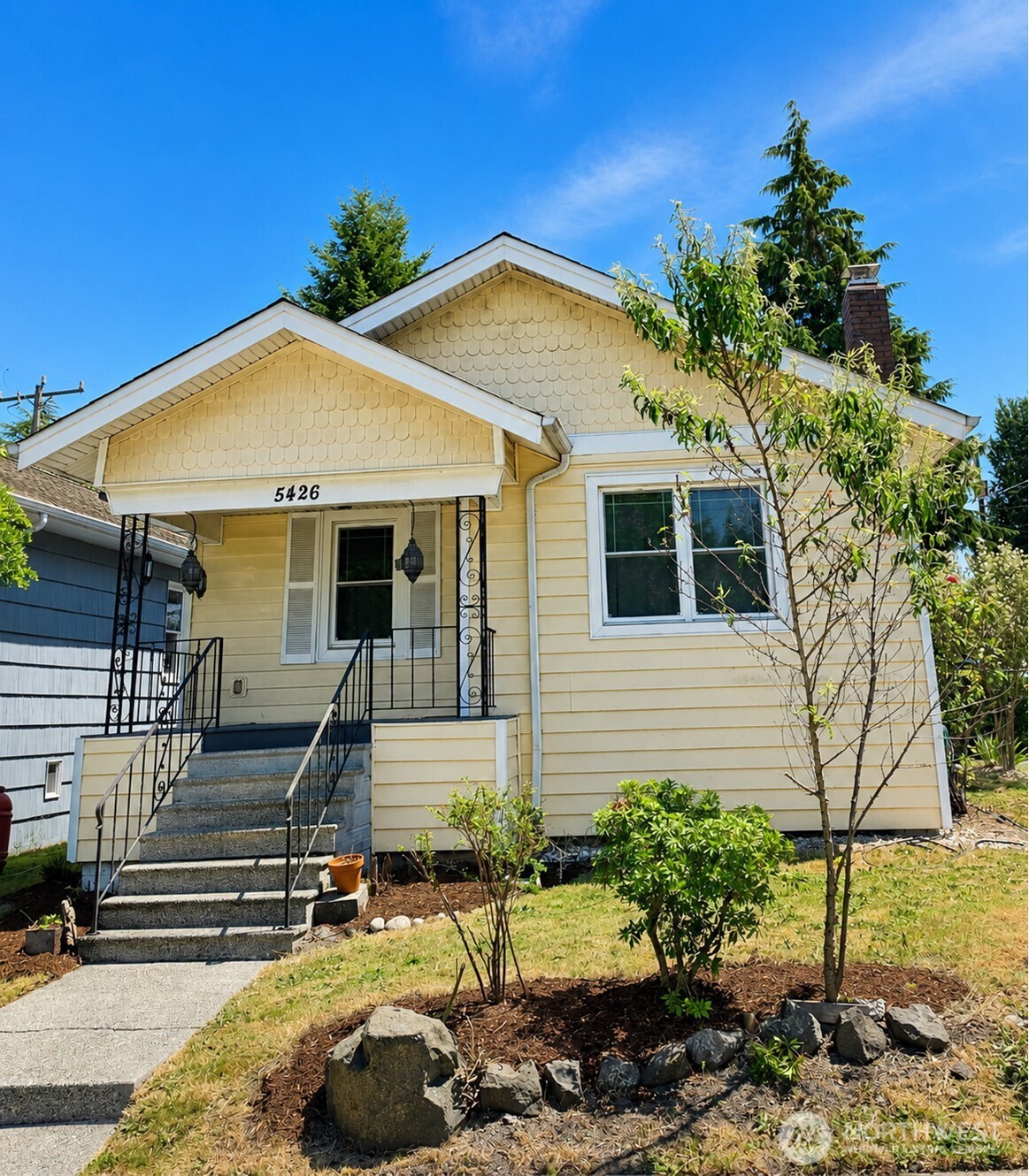 5426 Green Lake Way Property Photo 1