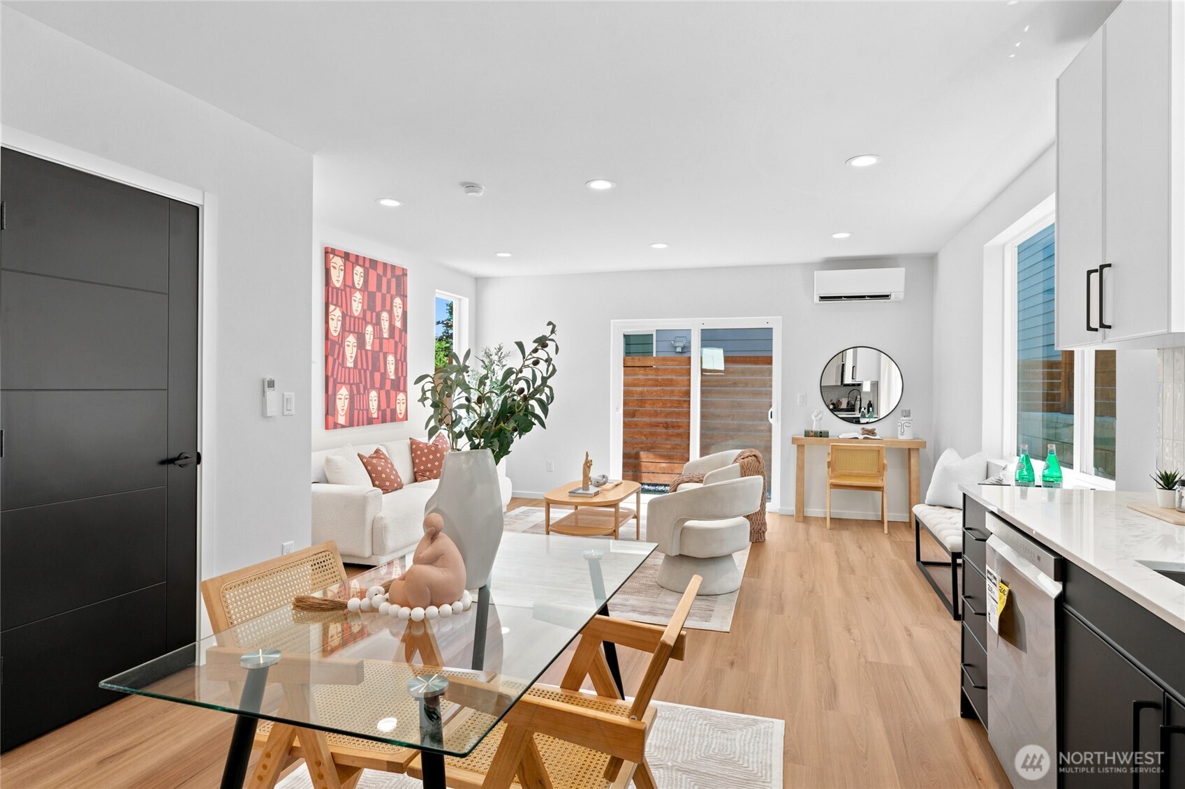 10704 Linden Avenue Property Photo 6