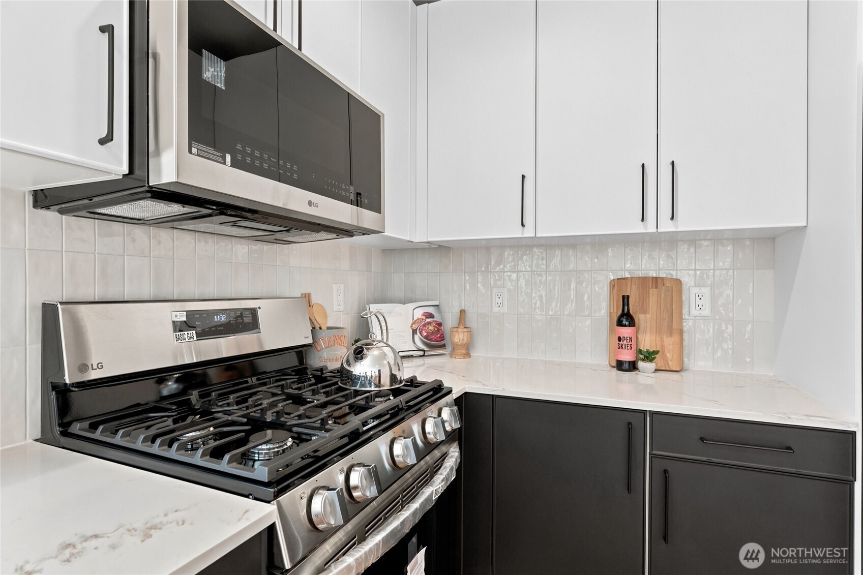10704 Linden Avenue Property Photo 11