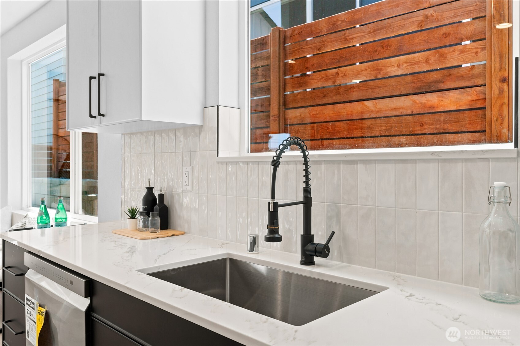 10704 Linden Avenue Property Photo 12