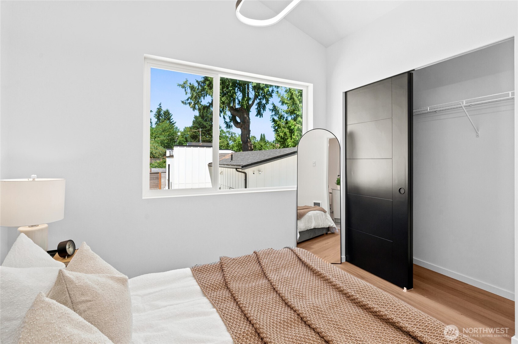 10704 Linden Avenue Property Photo 18