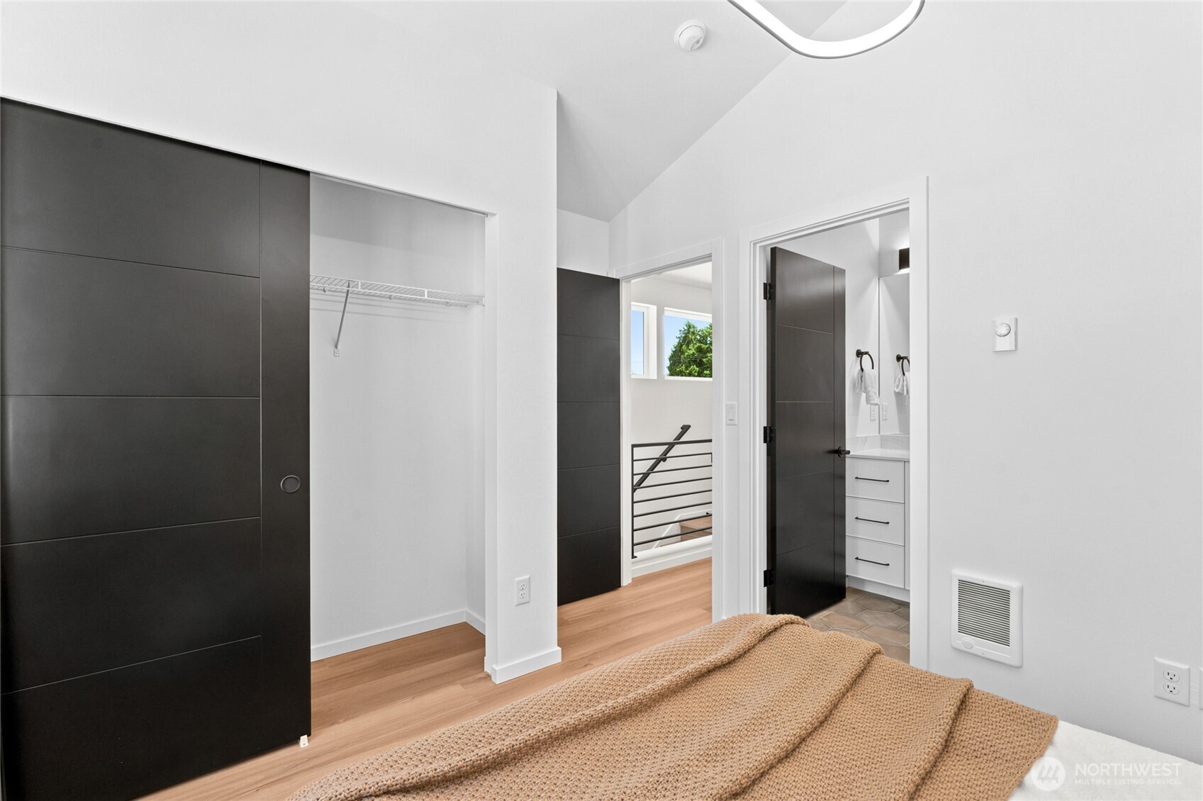 10704 Linden Avenue Property Photo 19