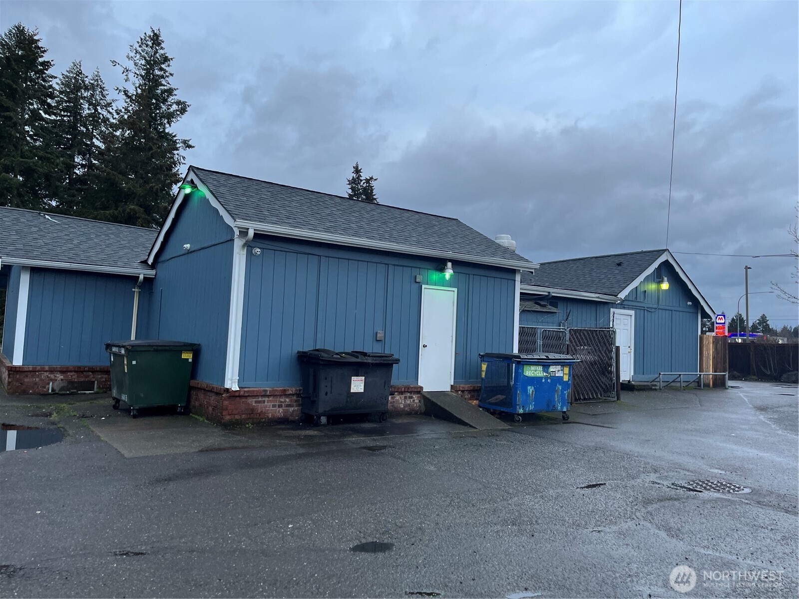 16701 Pacific Avenue Property Photo 2