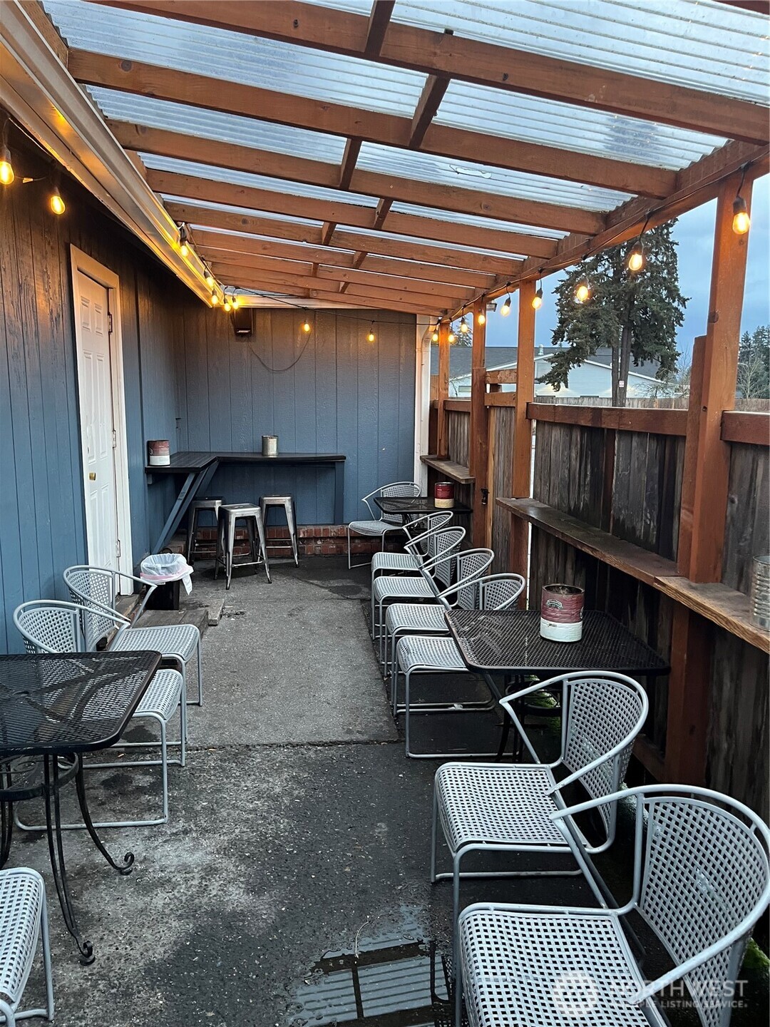 16701 Pacific Avenue Property Photo 7