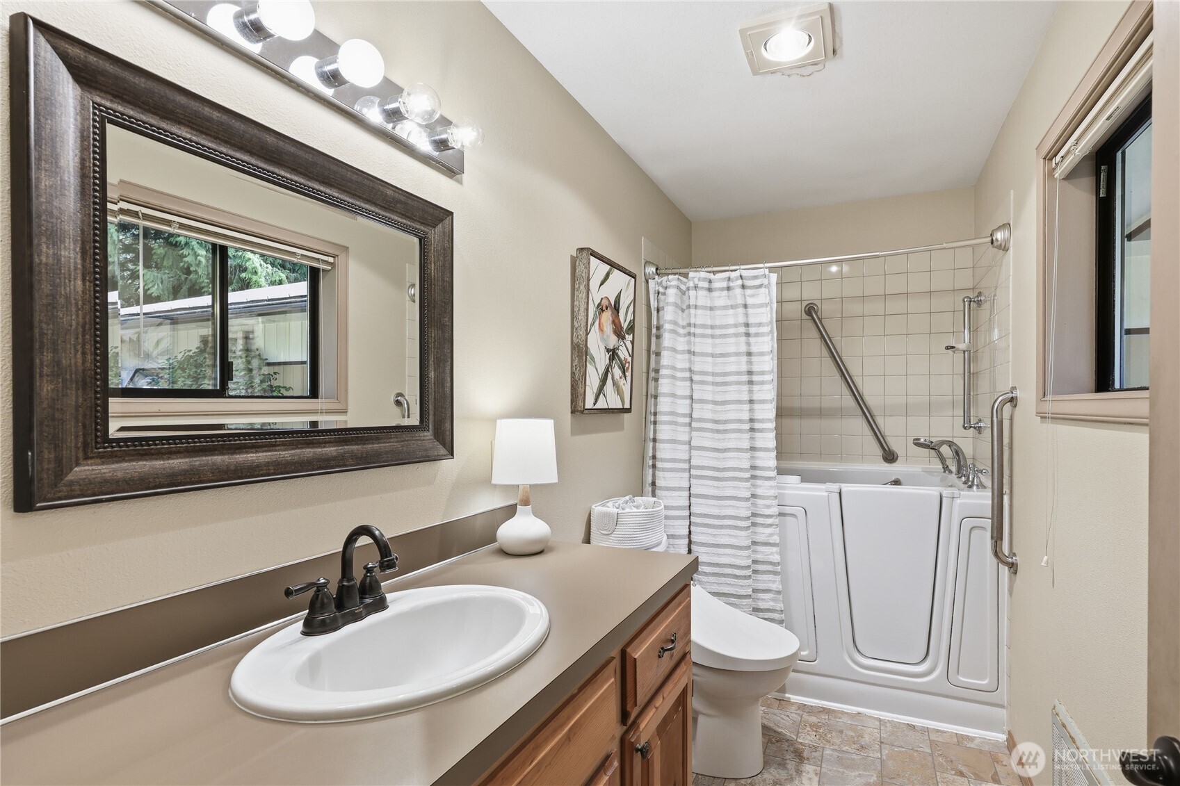 209 Old Oak Bay Road Property Photo 19