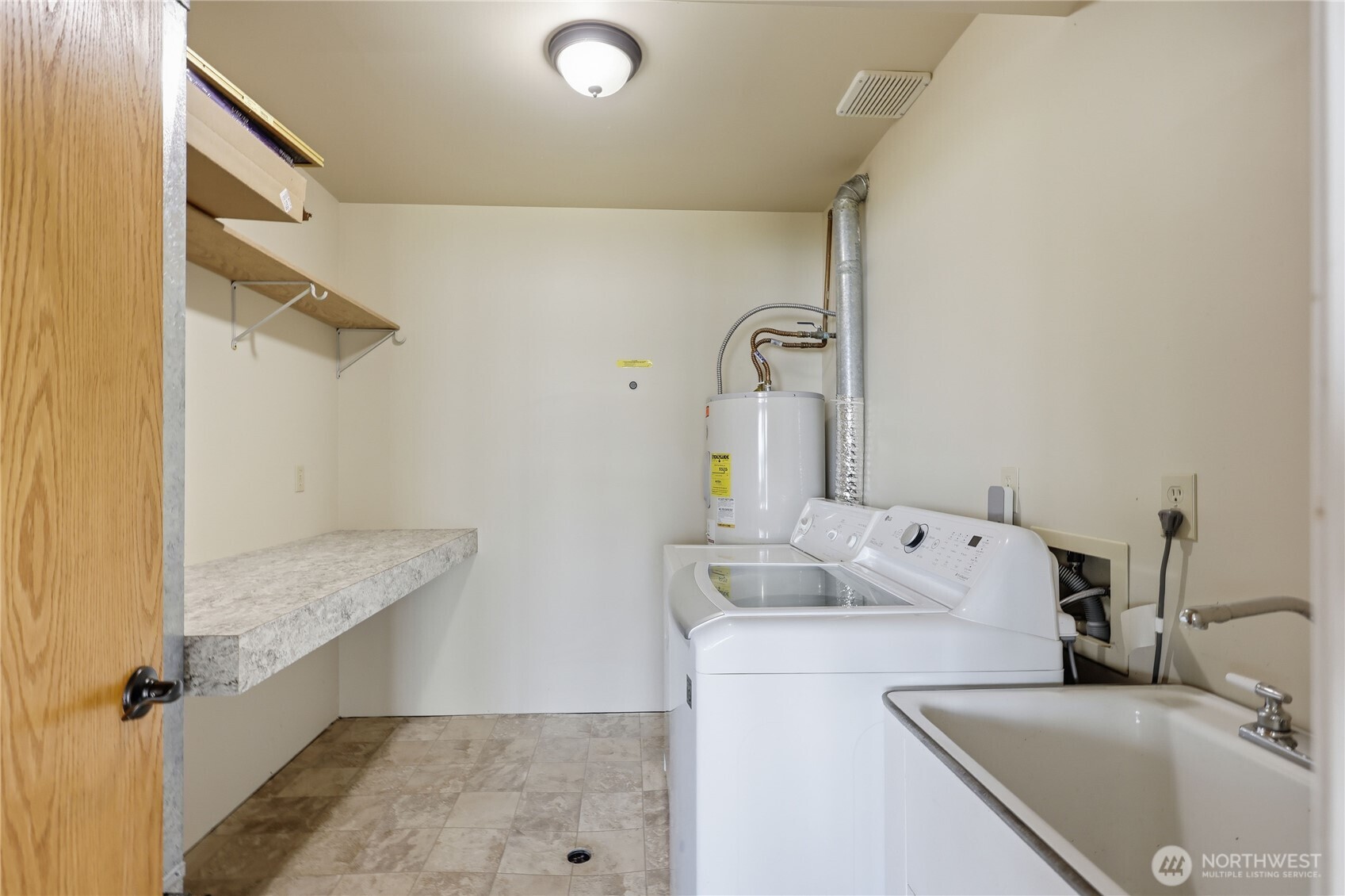 209 Old Oak Bay Road Property Photo 23