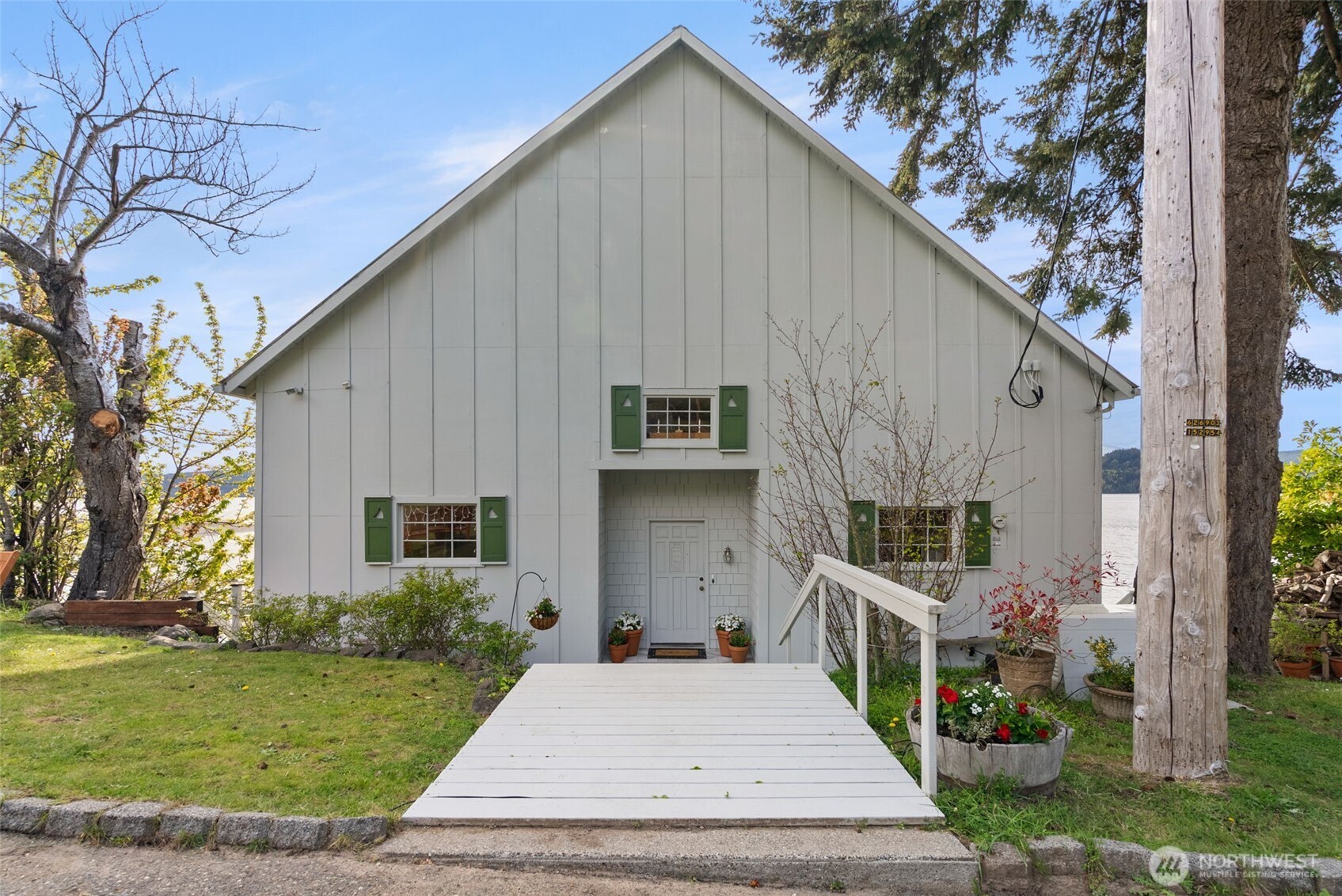 17257 Olympic View Drive Property Photo 7