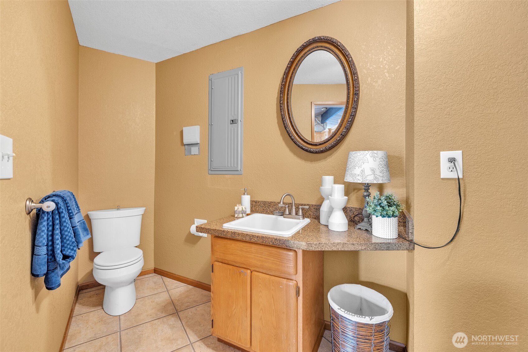 1133 E Hemlock Street Property Photo 35