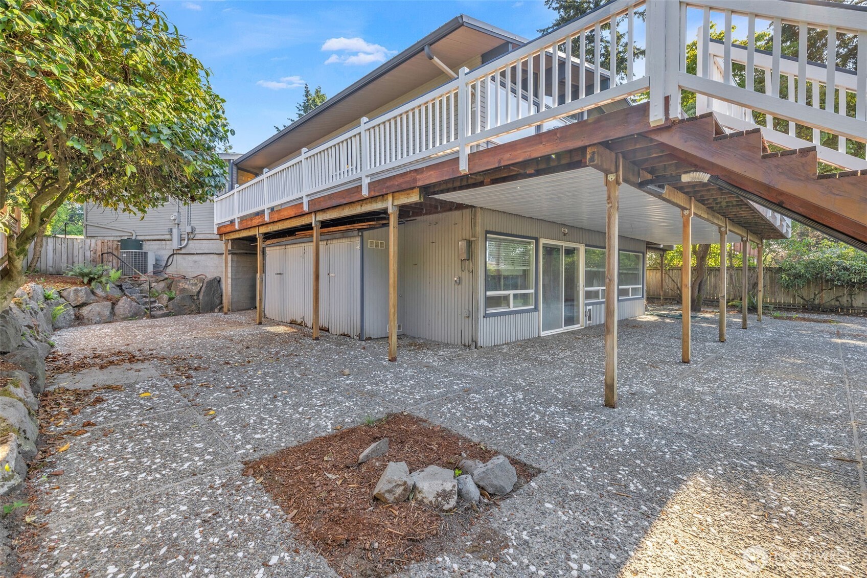 1133 E Hemlock Street Property Photo 39