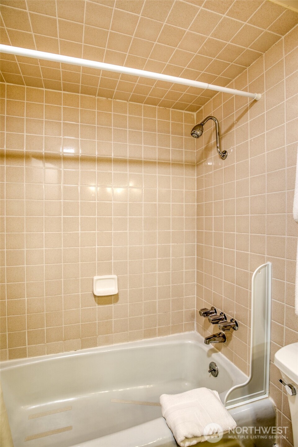 710 S Hancock 105-07 Property Photo 8