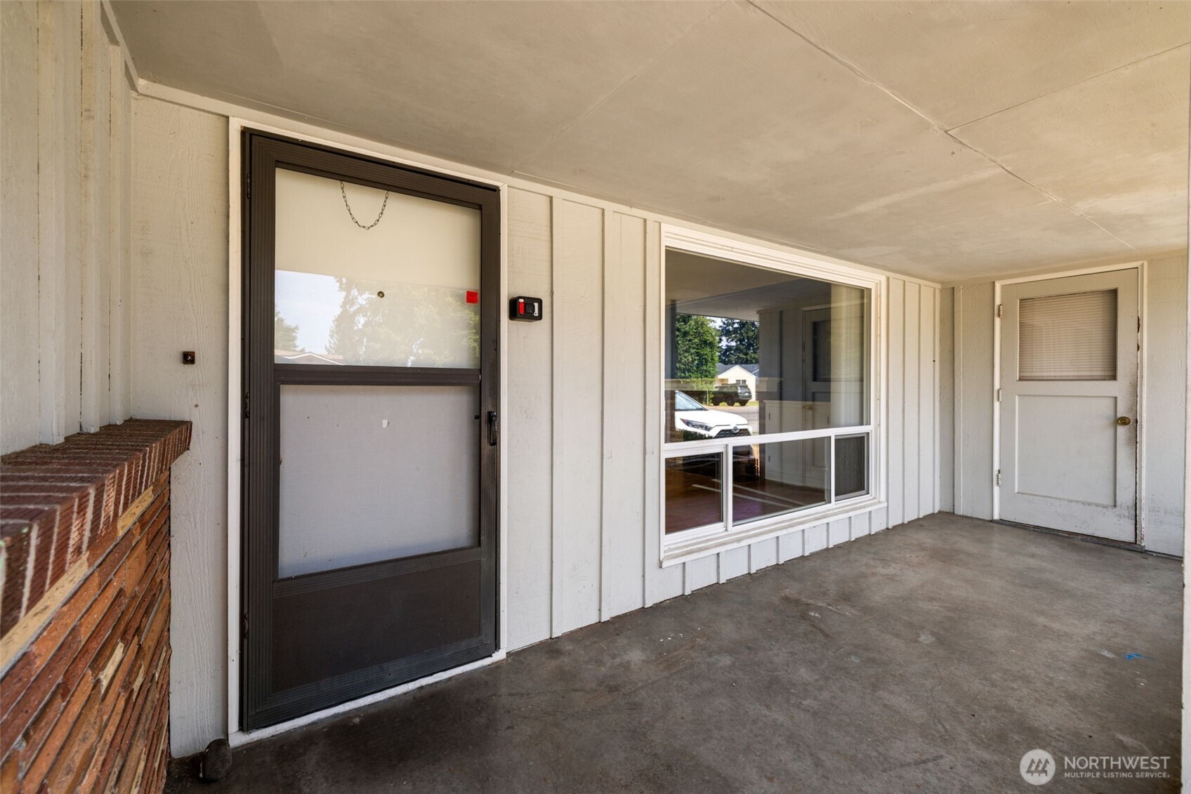 808 117th Street Property Photo 4