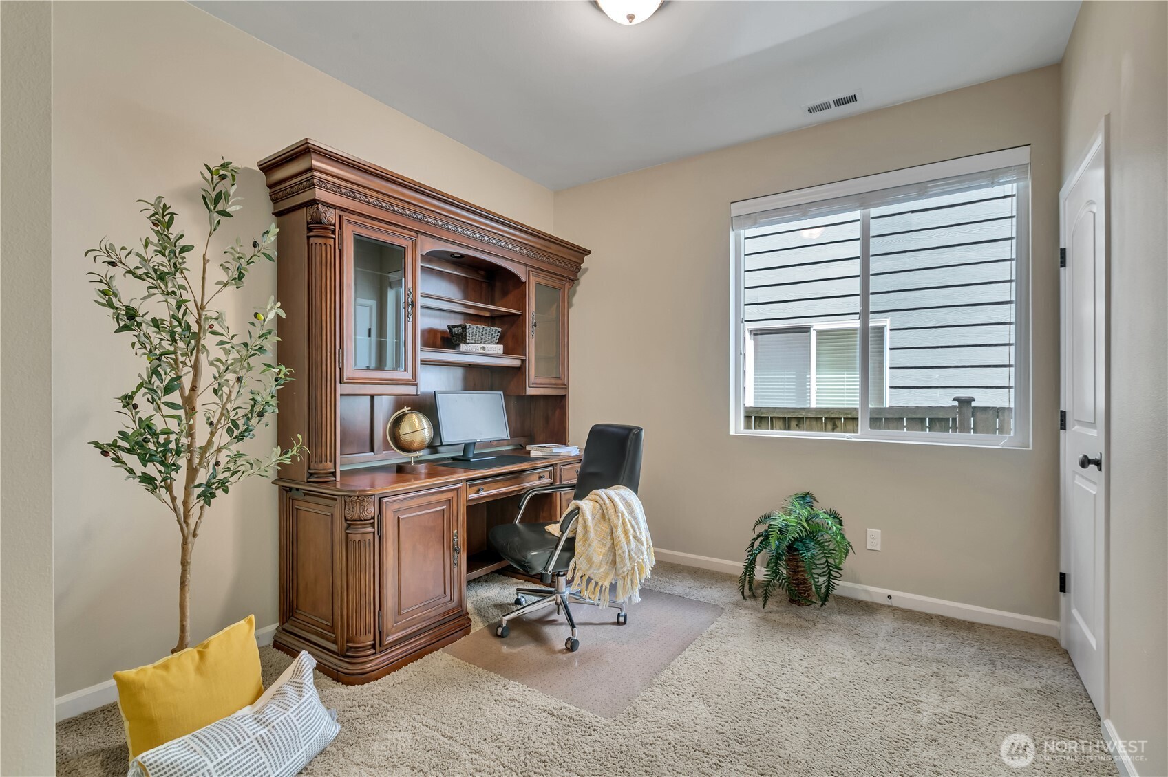 2404 57th Street Property Photo 20