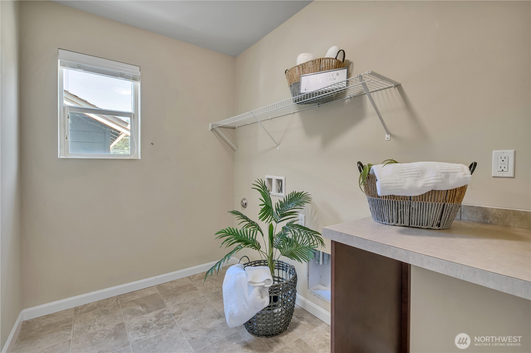 2404 57th Street Property Photo 34