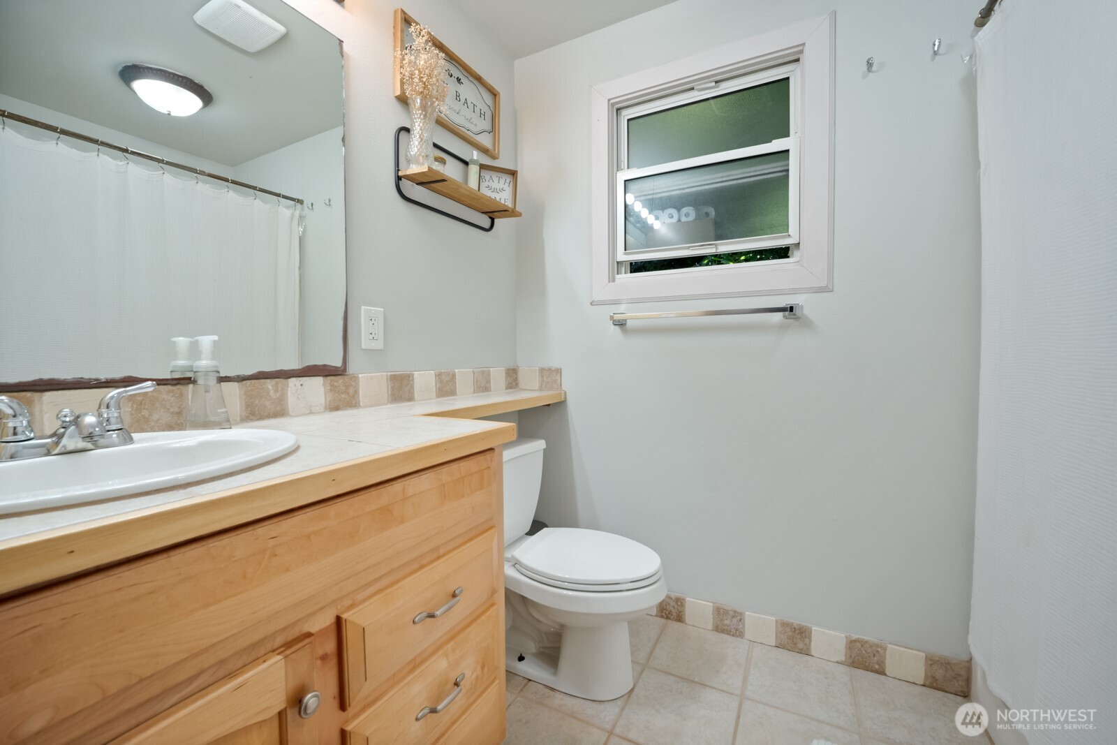 416 Riverview Lane Property Photo 18