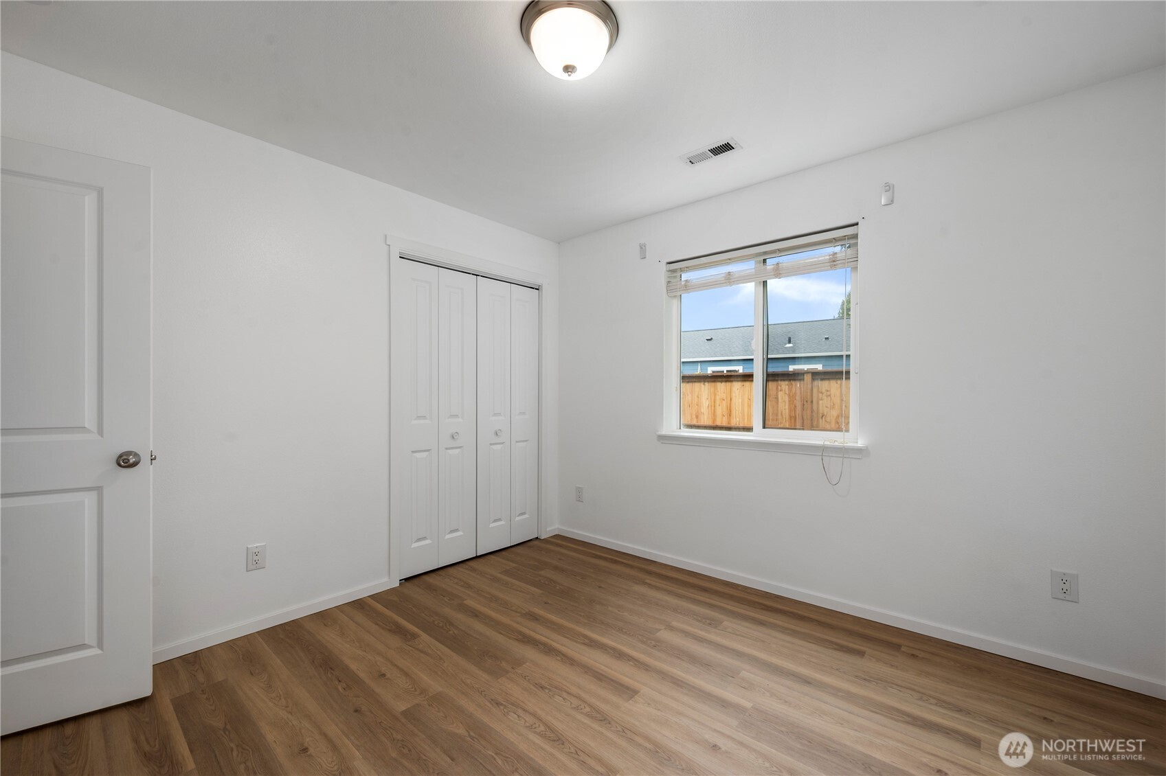 208 Noble Street Property Photo 22