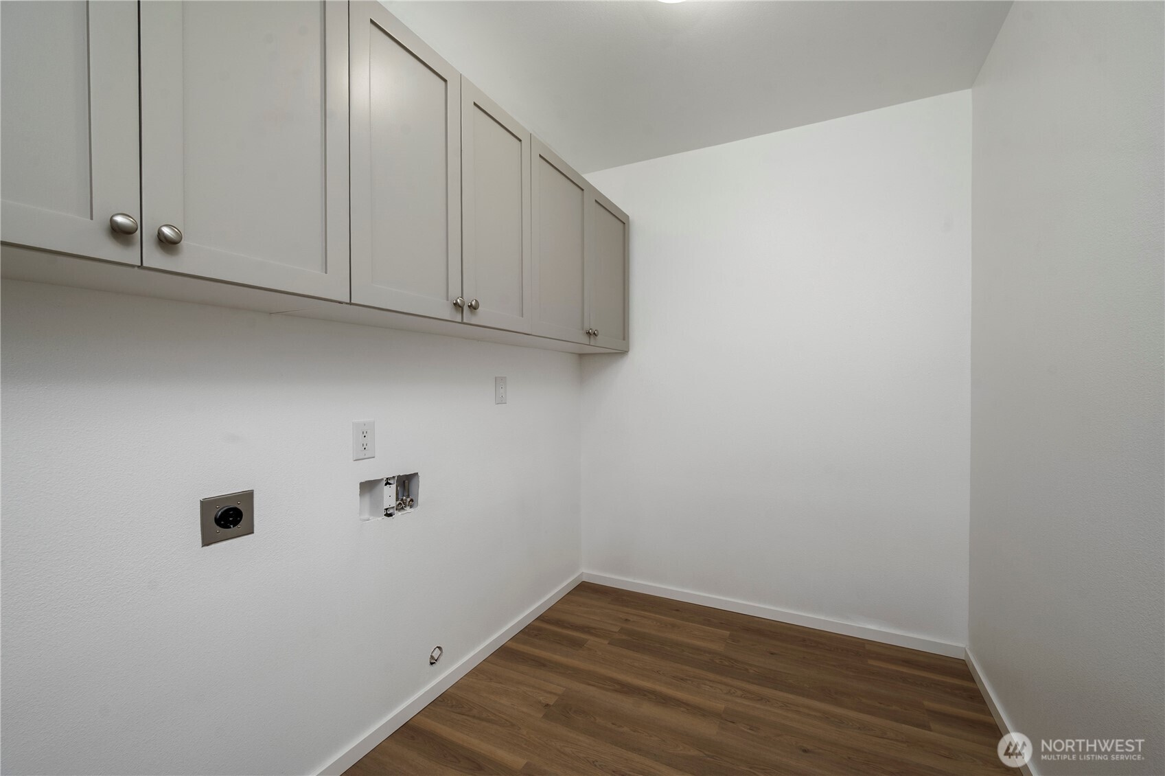 208 Noble Street Property Photo 24