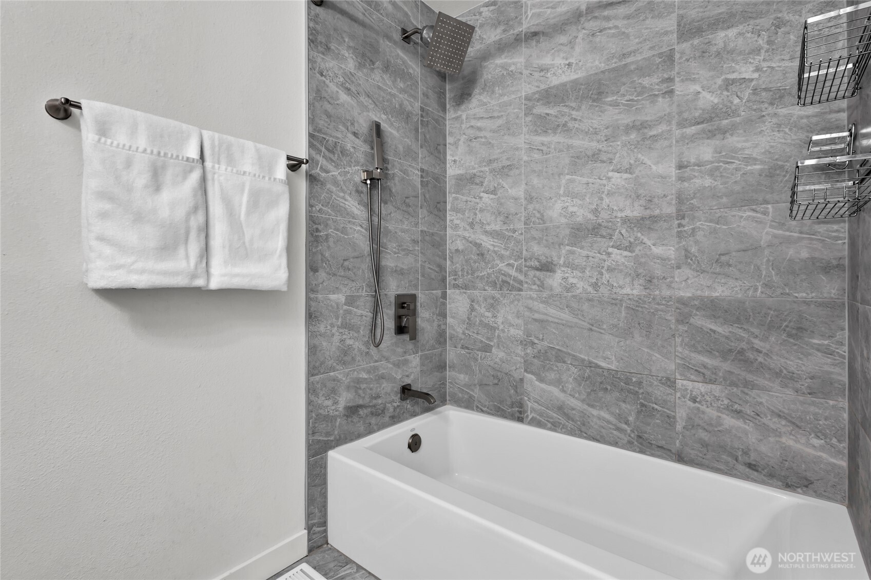 908 Baysinger Place Property Photo 21