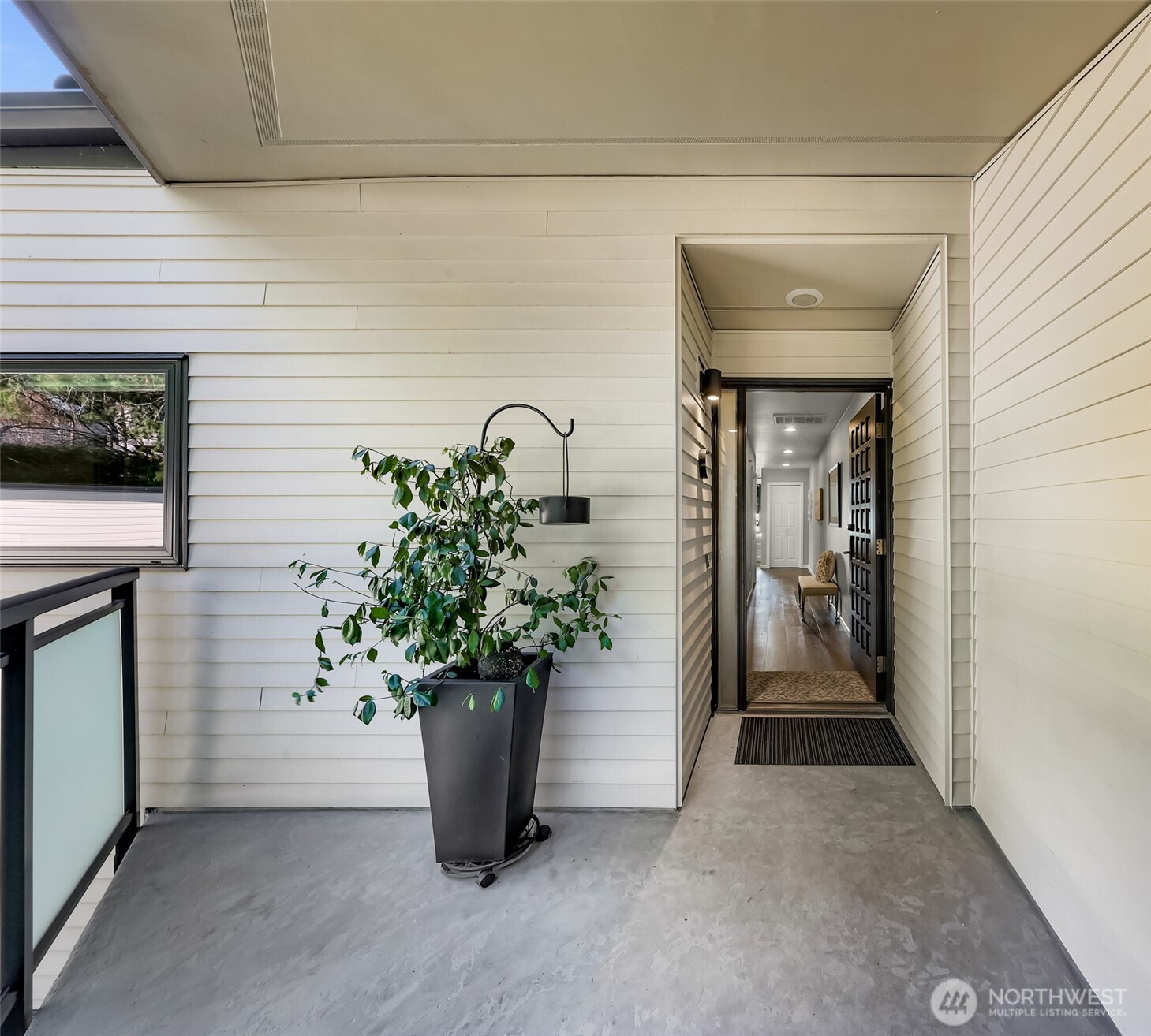 11230 Ne 68th Street C Property Photo 7