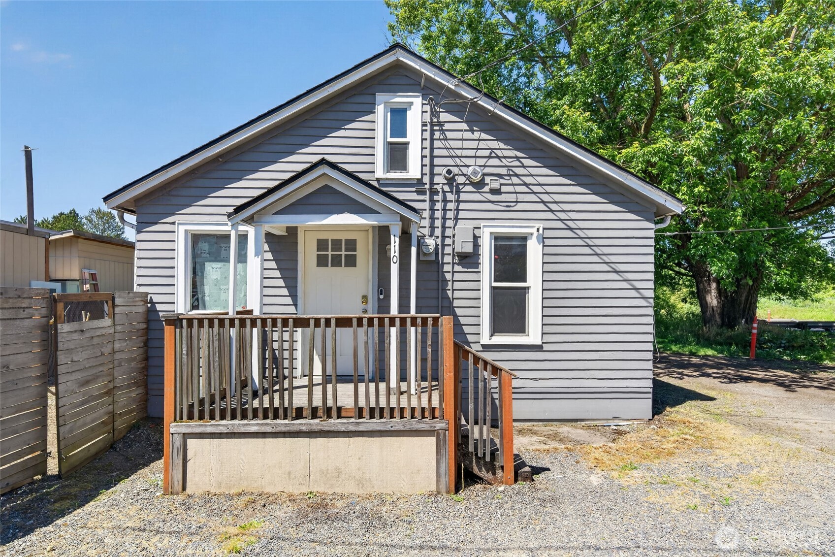 110 Lincoln Avenue Property Photo 1