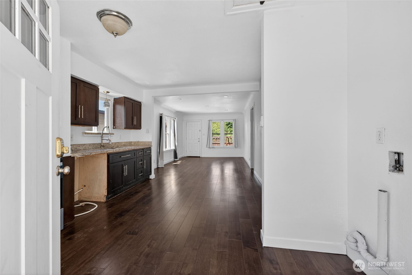 110 Lincoln Avenue Property Photo 3