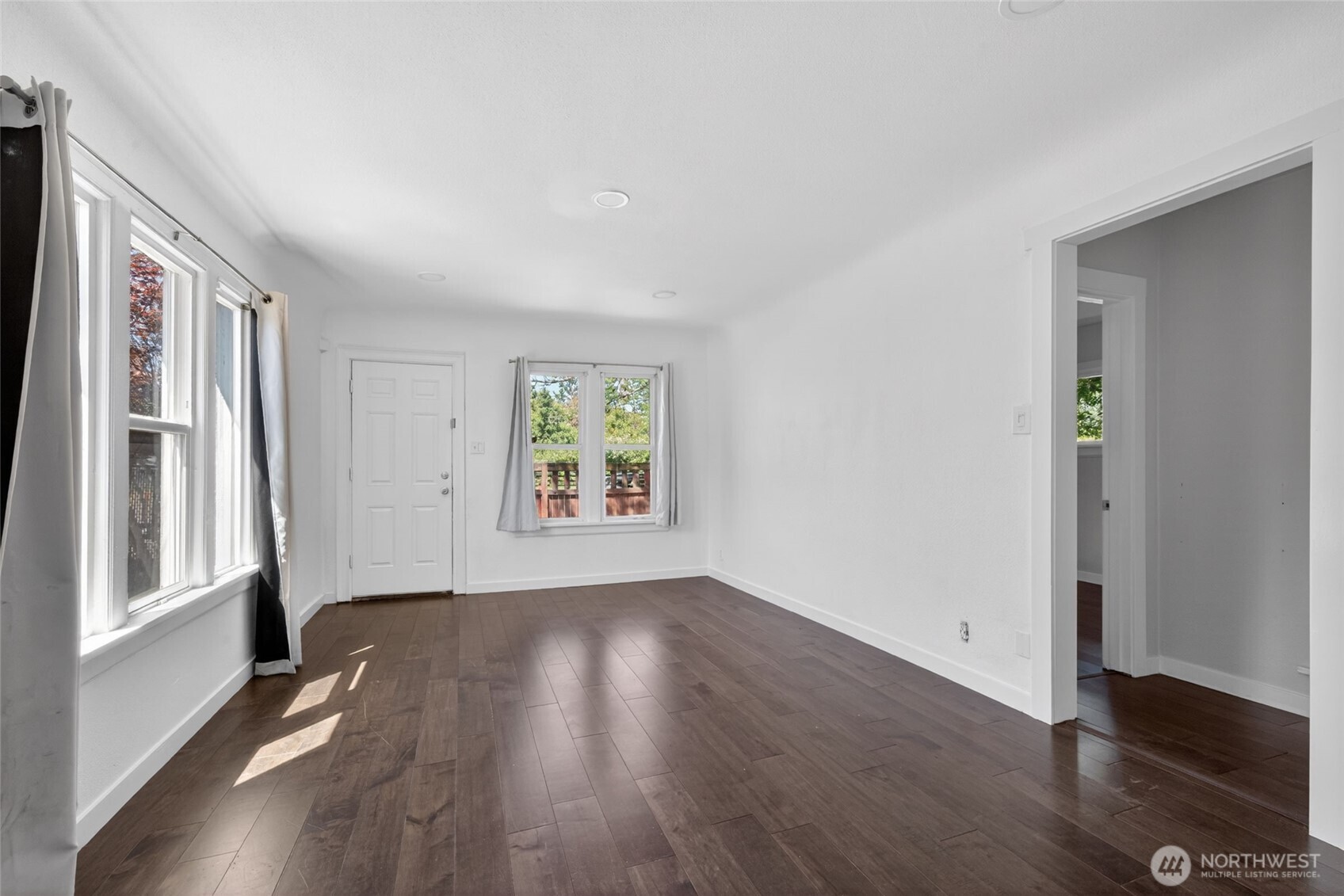110 Lincoln Avenue Property Photo 11
