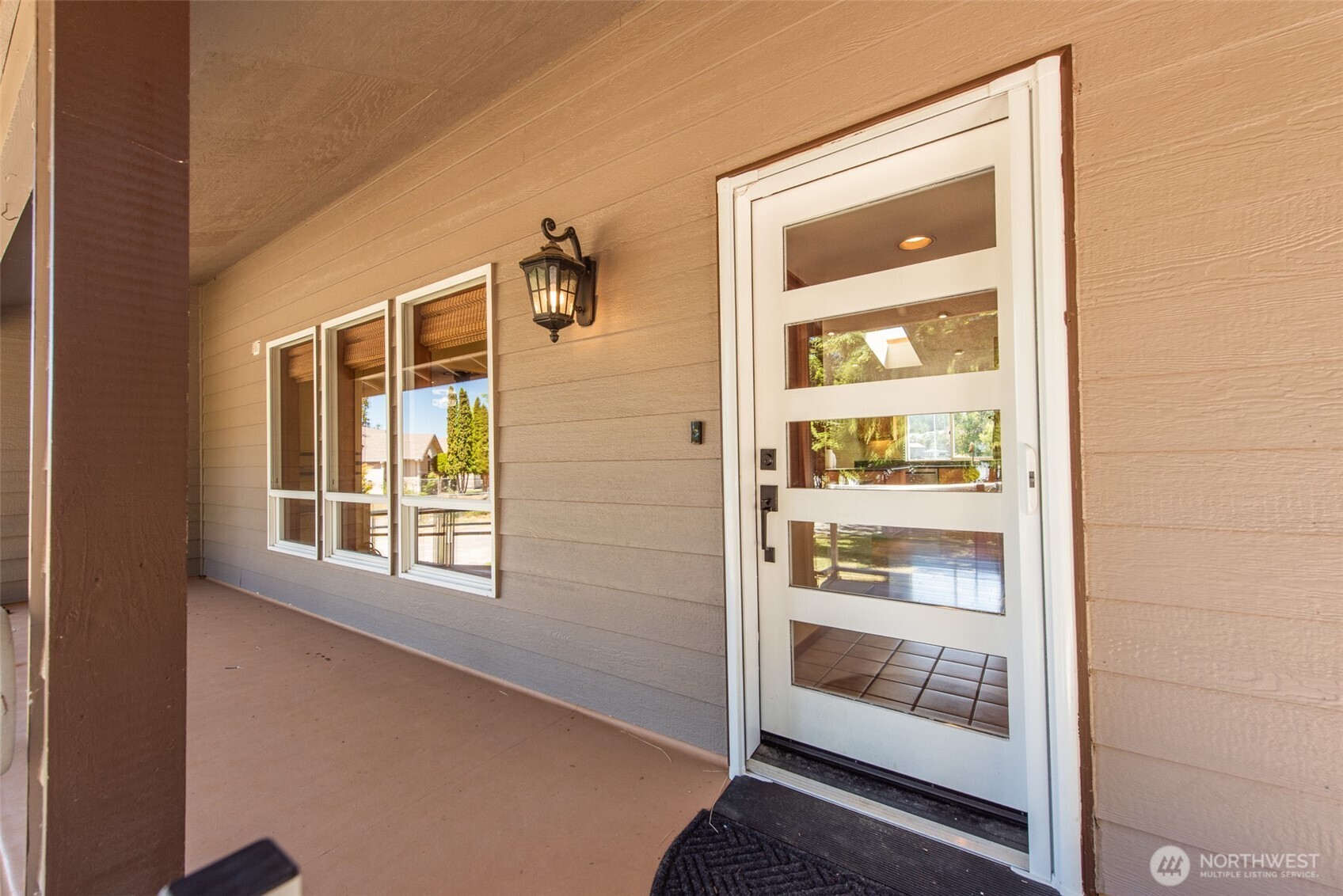 1419 S Pacific Vista Property Photo 2