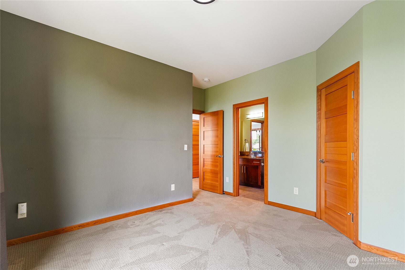 5550 Whitehorn Way Property Photo 17