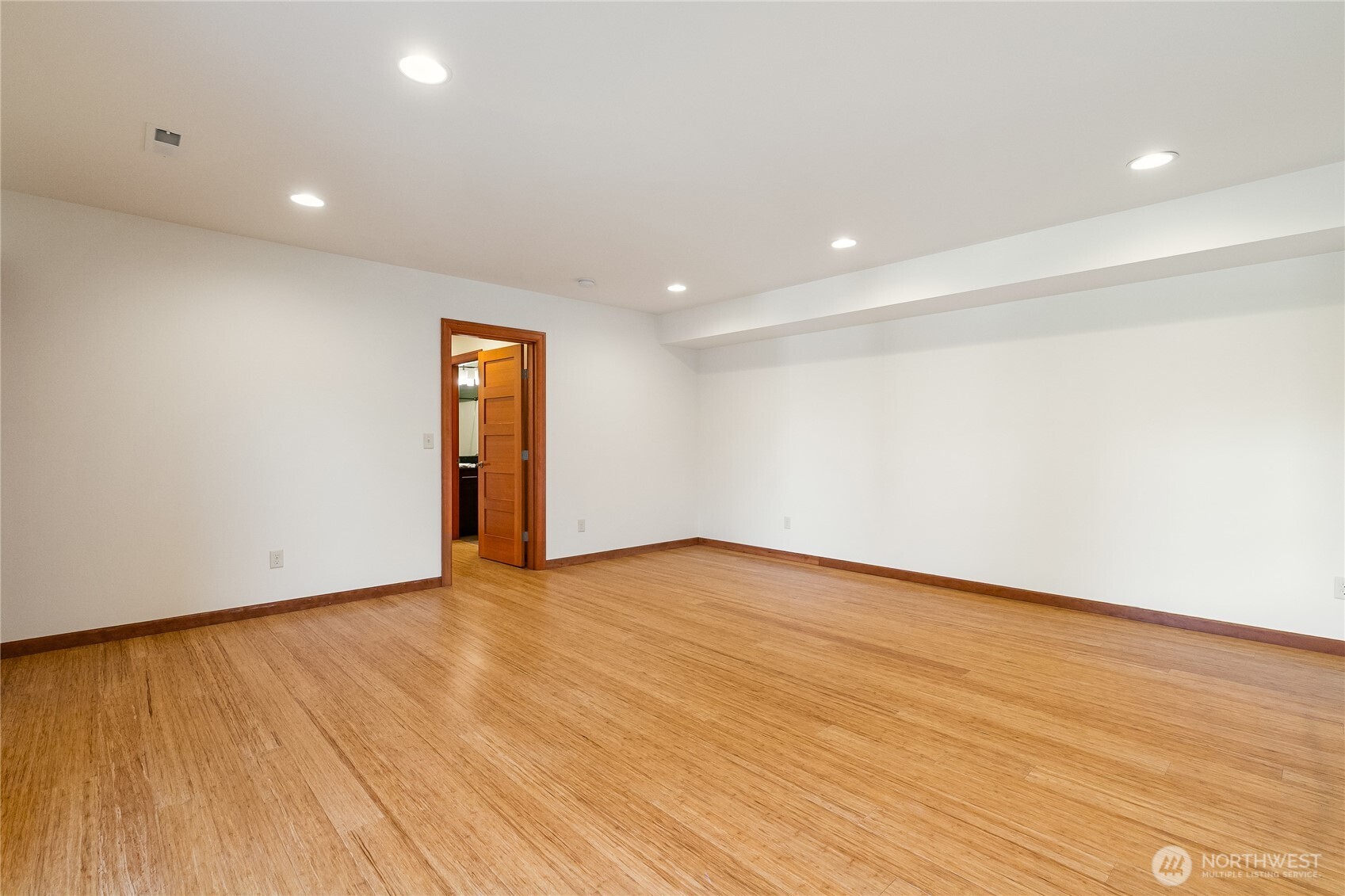 5550 Whitehorn Way Property Photo 27