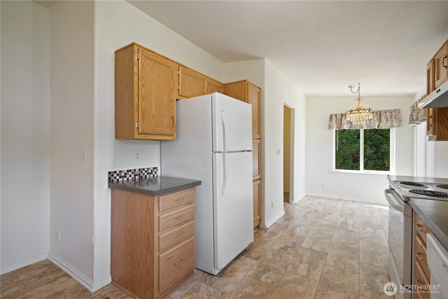827 Ne Woodard Avenue Property Photo 13
