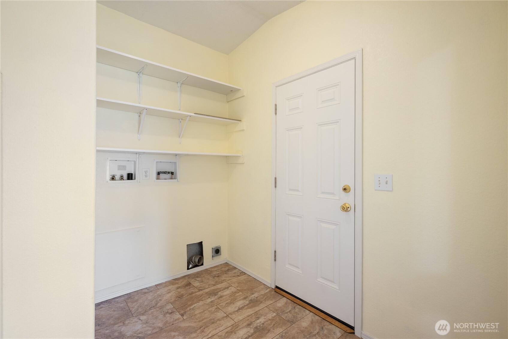 827 Ne Woodard Avenue Property Photo 15