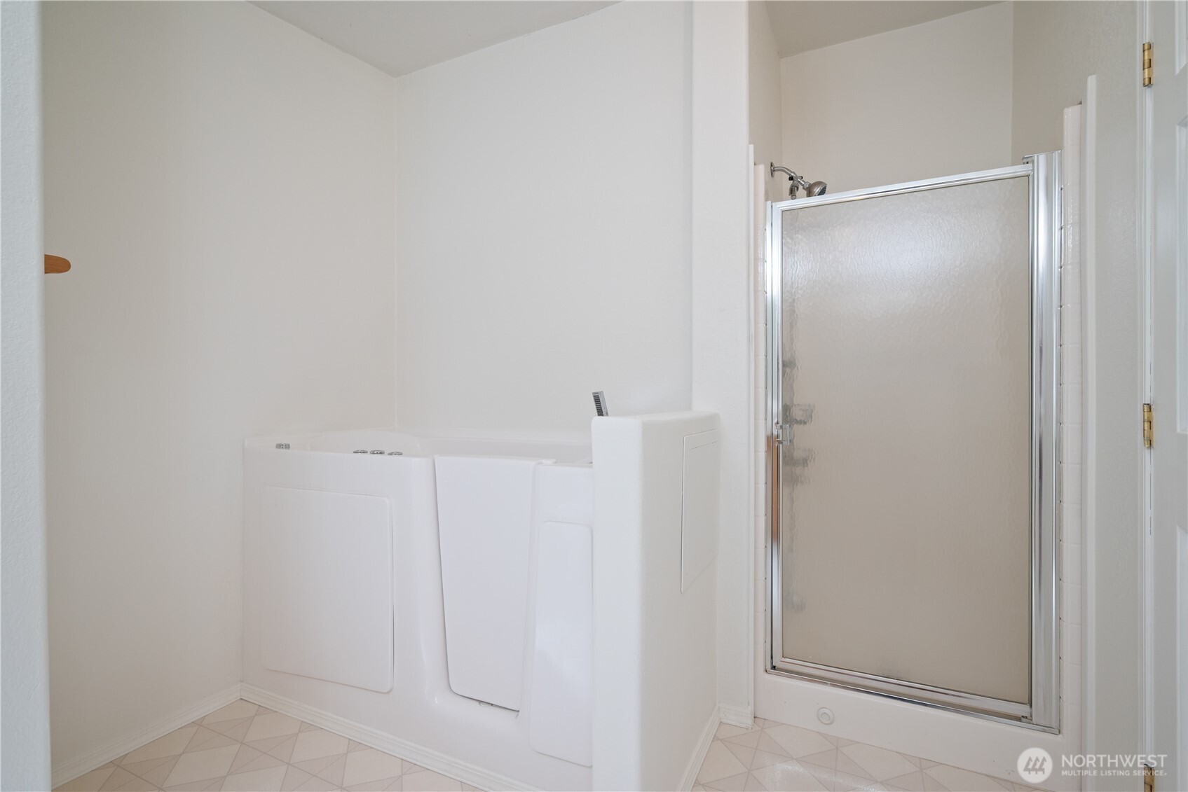 827 Ne Woodard Avenue Property Photo 20