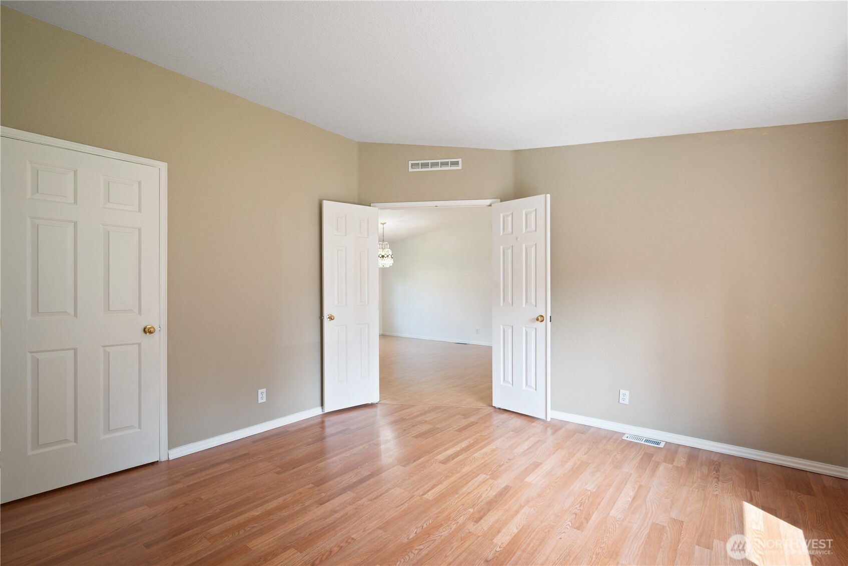 827 Ne Woodard Avenue Property Photo 21