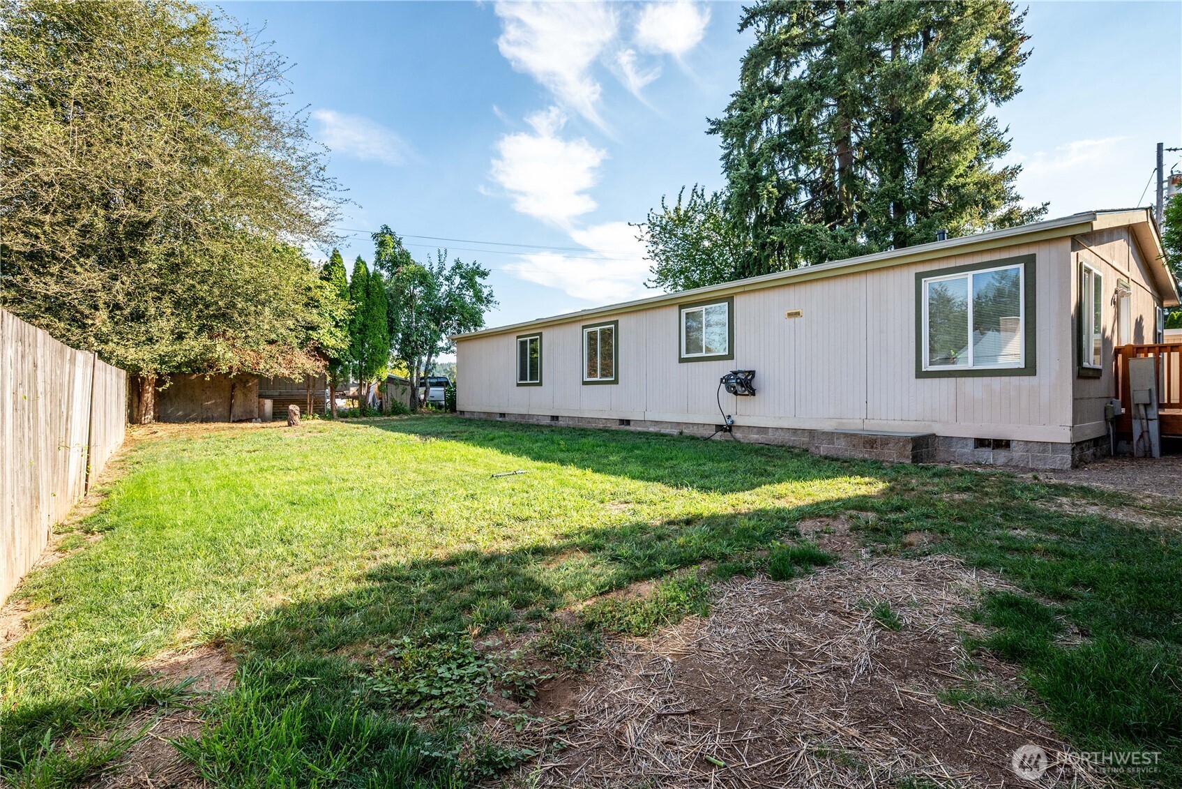 827 Ne Woodard Avenue Property Photo 35