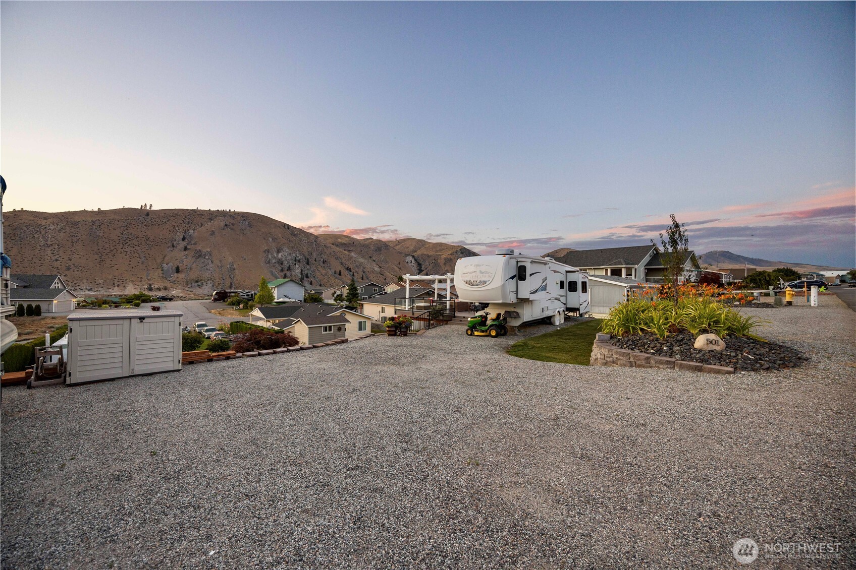 501 W Entiat Dr Property Photo 26