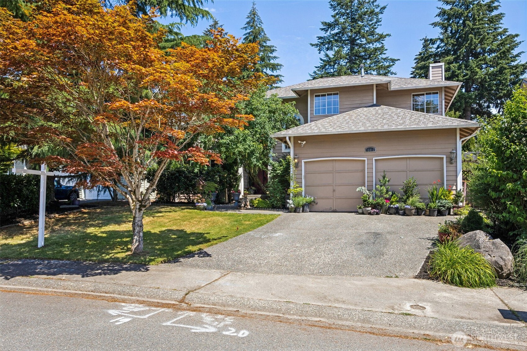 35012 13th Place Property Photo 1