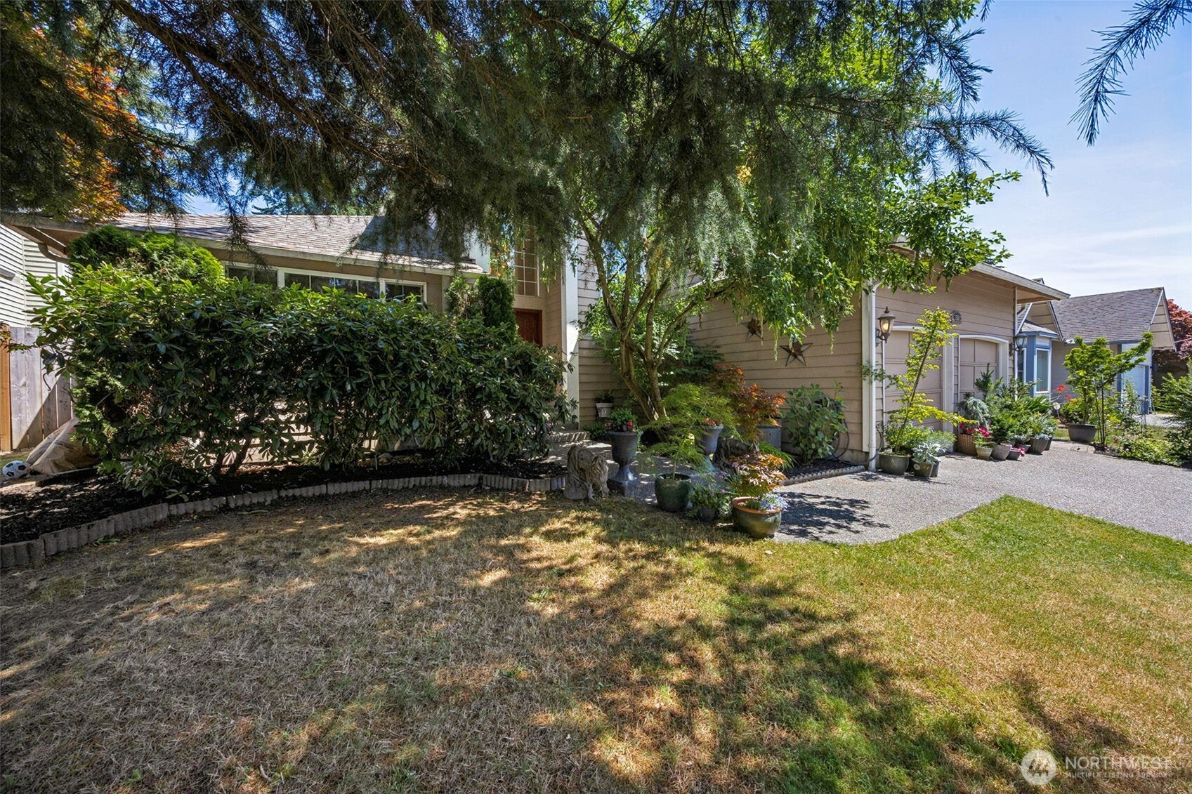 35012 13th Place Property Photo 3
