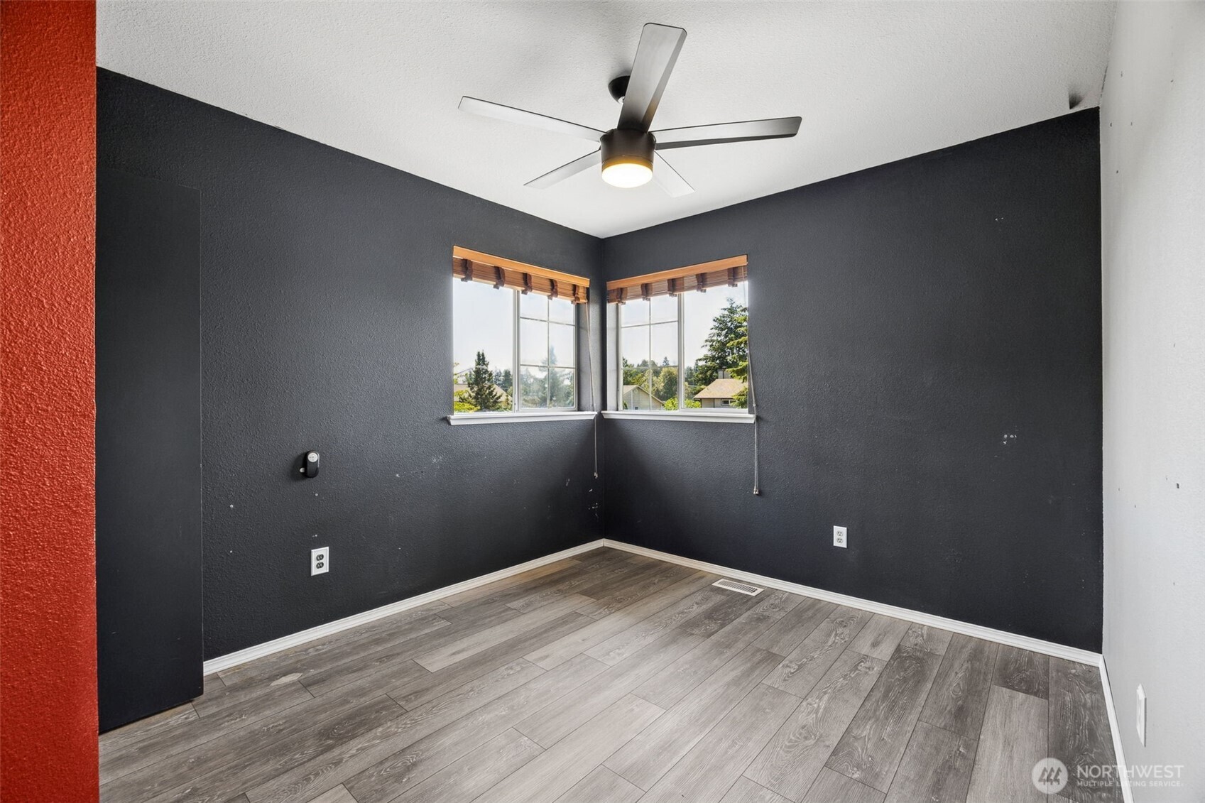 35012 13th Place Property Photo 15
