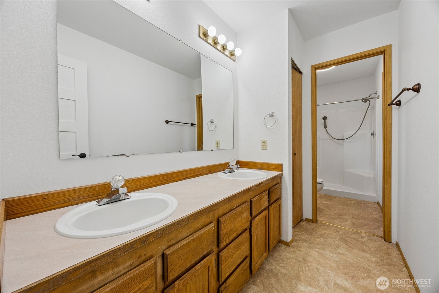 35012 13th Place Property Photo 20