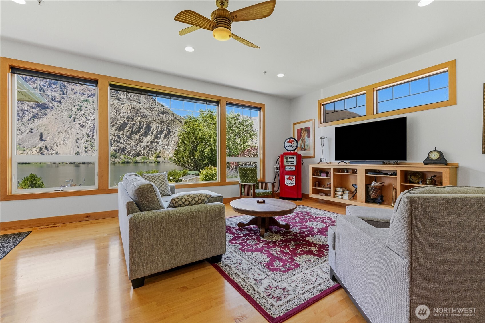 19 Chapman Lane Property Photo 26