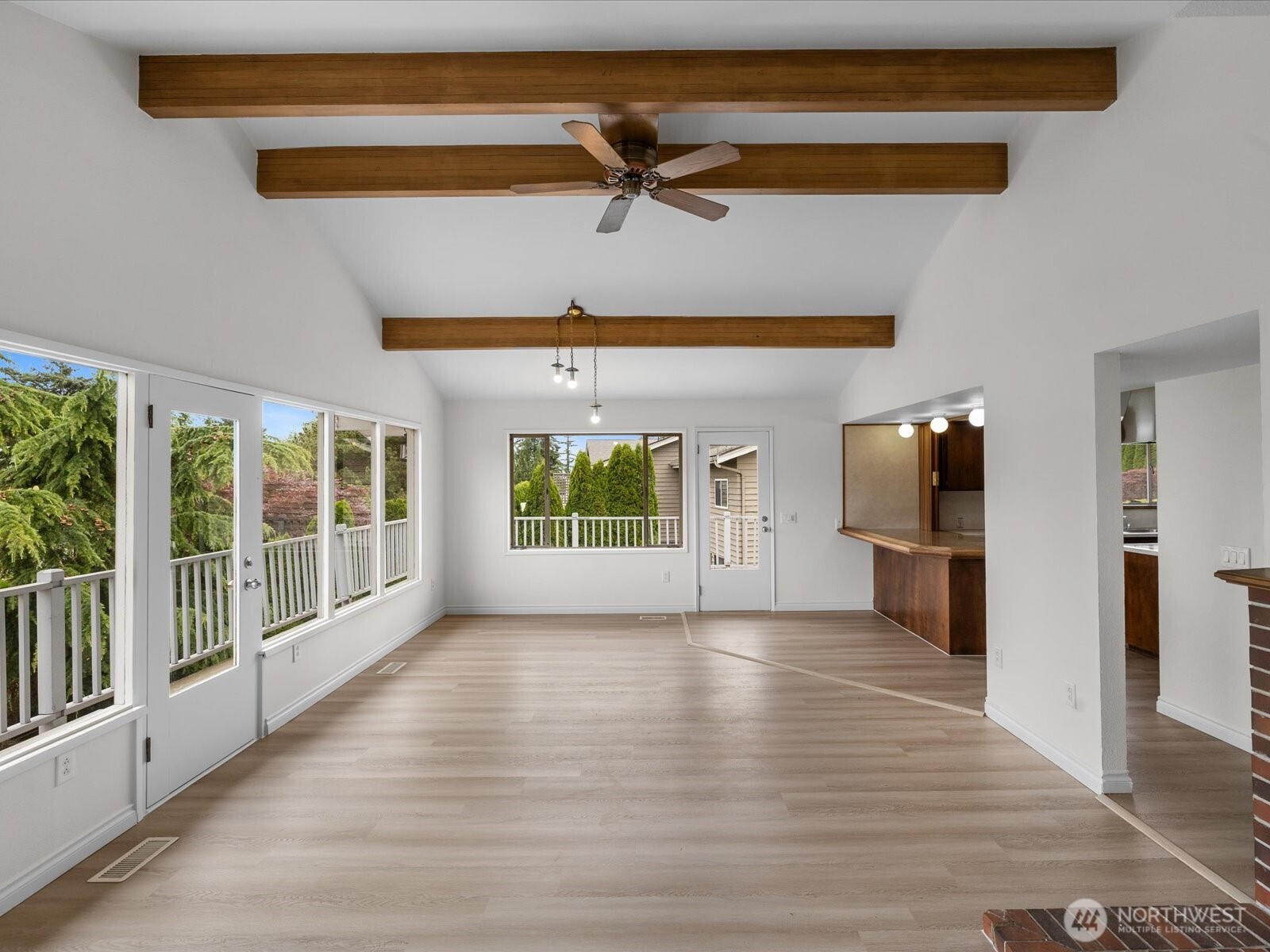 3303 Wave Drive Property Photo 6