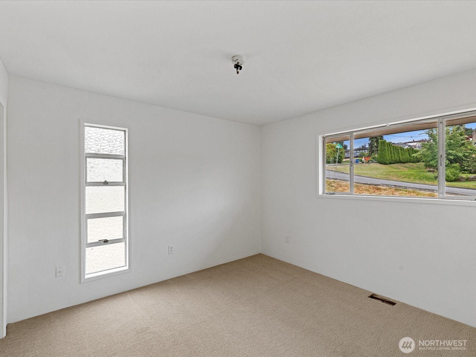 3303 Wave Drive Property Photo 13