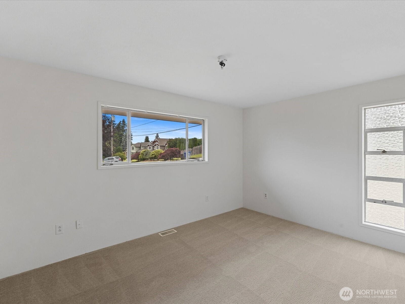 3303 Wave Drive Property Photo 14