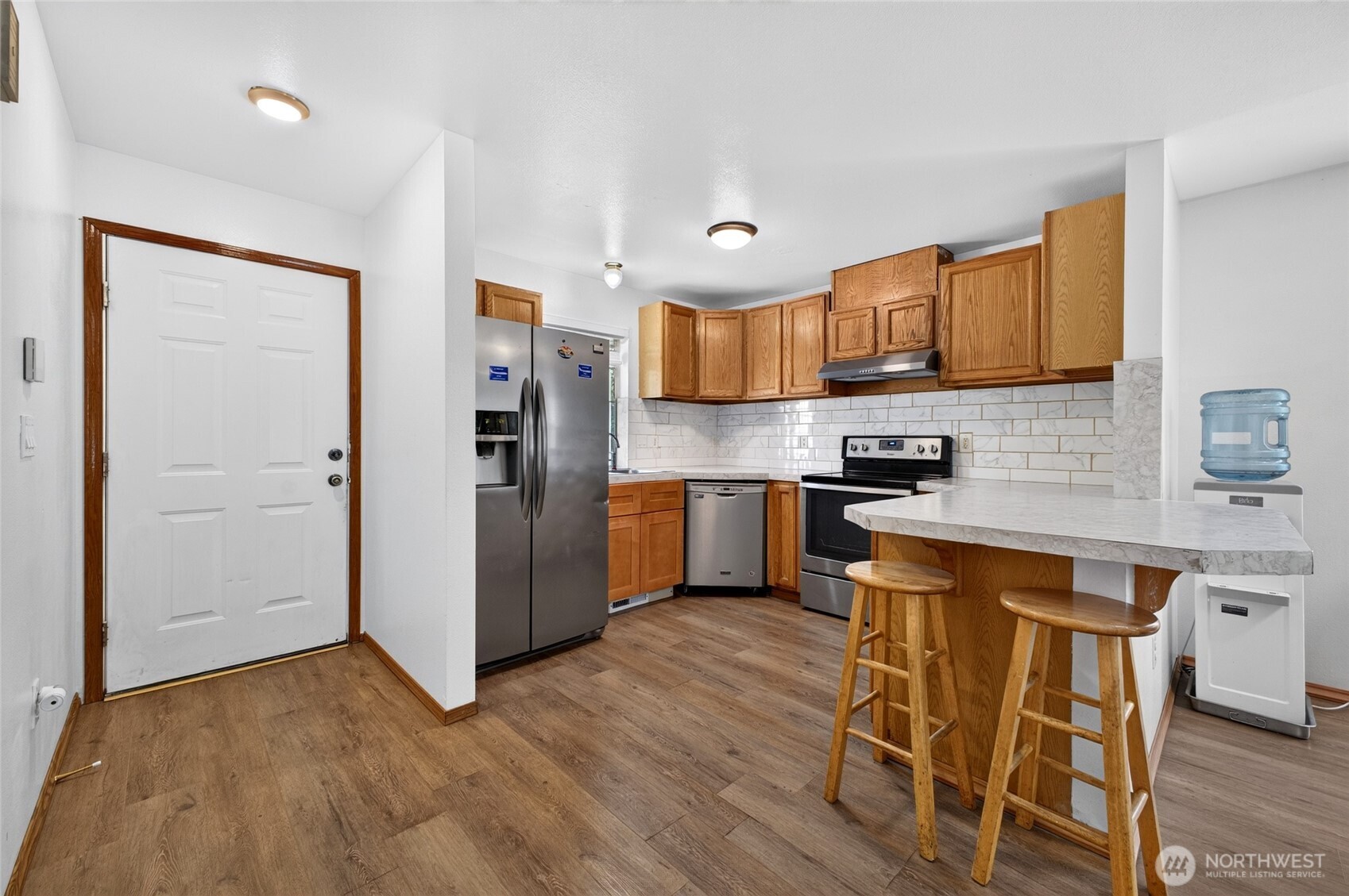 401 E 69th Street Property Photo 5