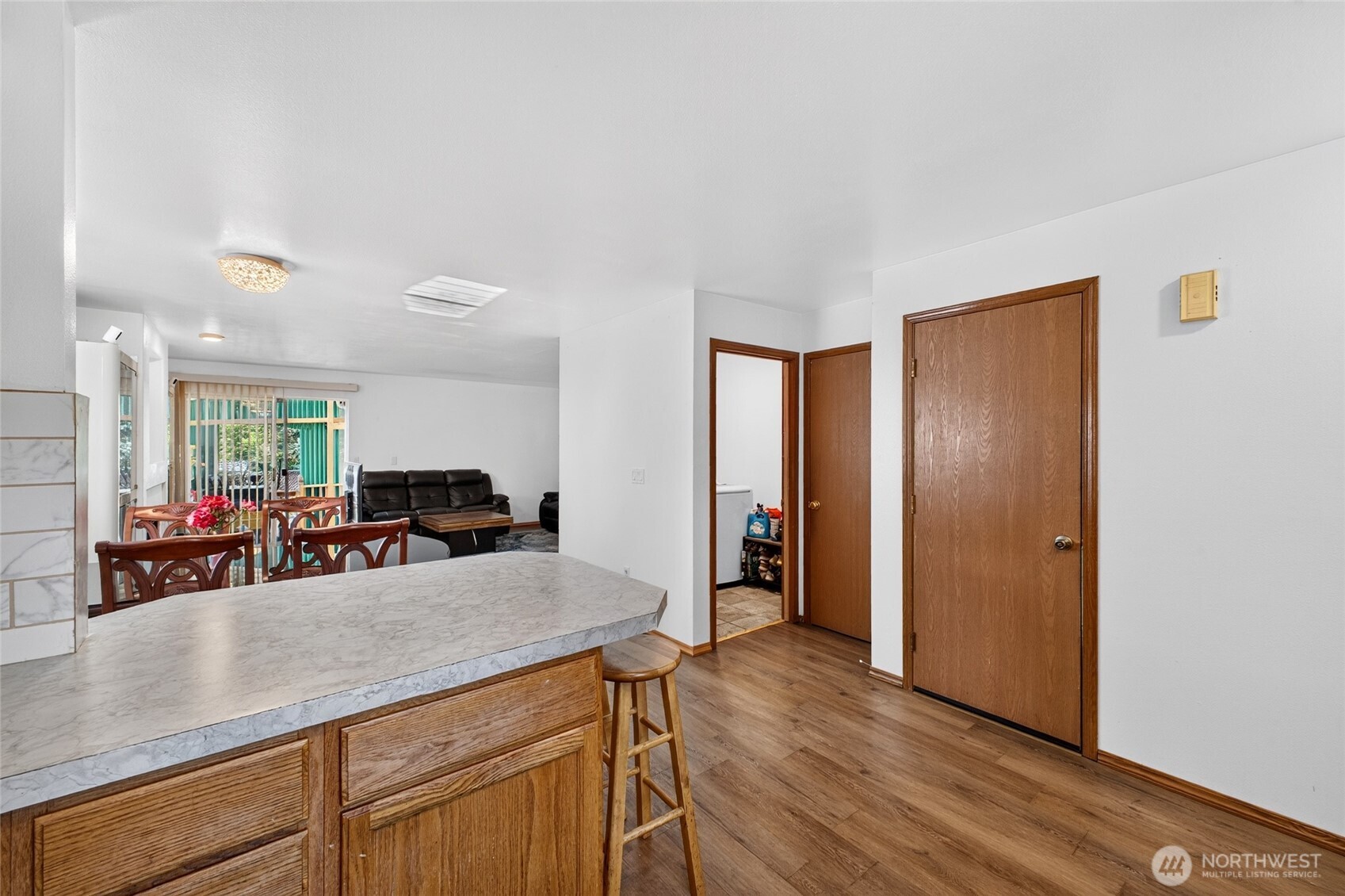 401 E 69th Street Property Photo 8